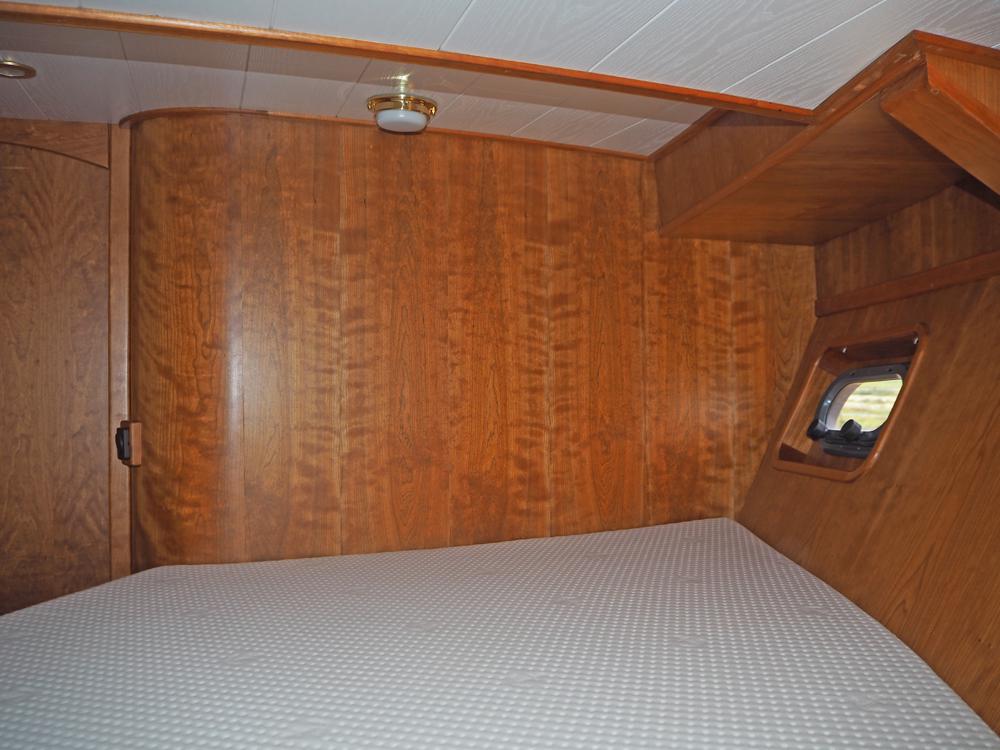 Cabin en avant, H&eacute;bergements